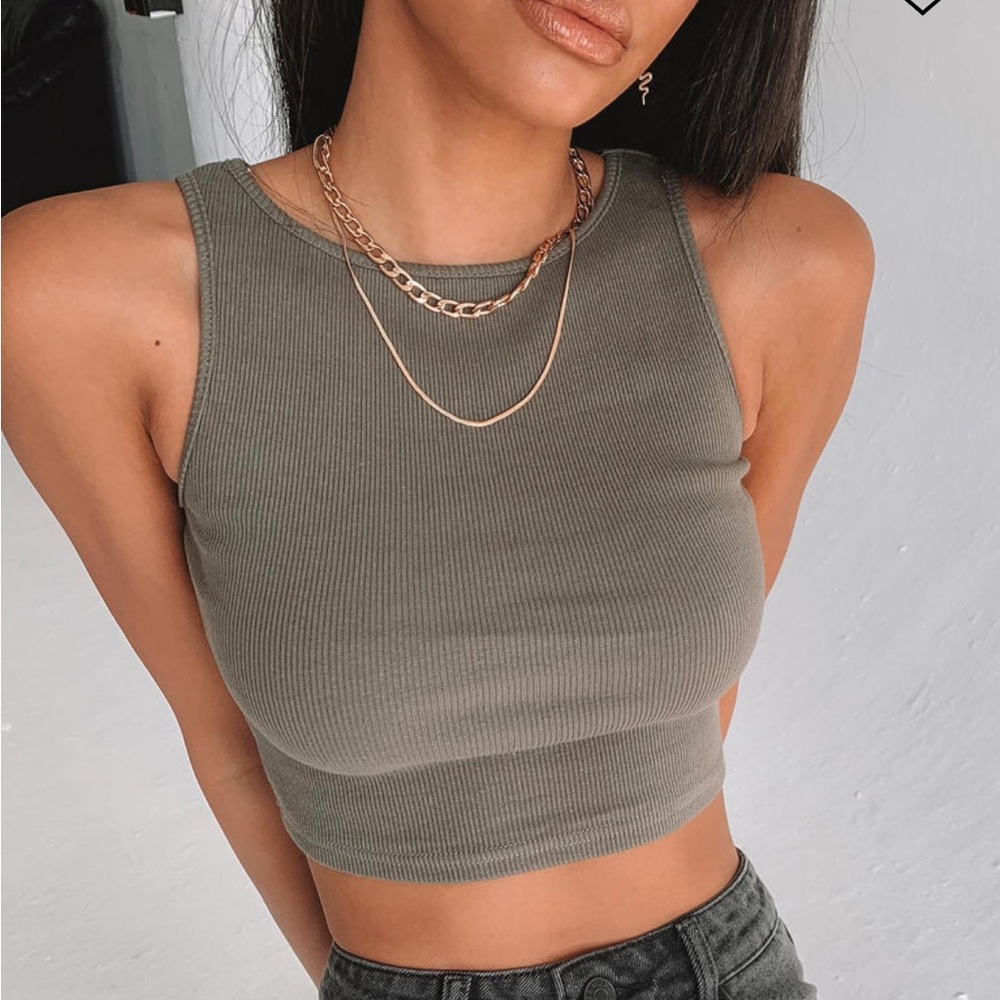 Princess poly darlington crop top